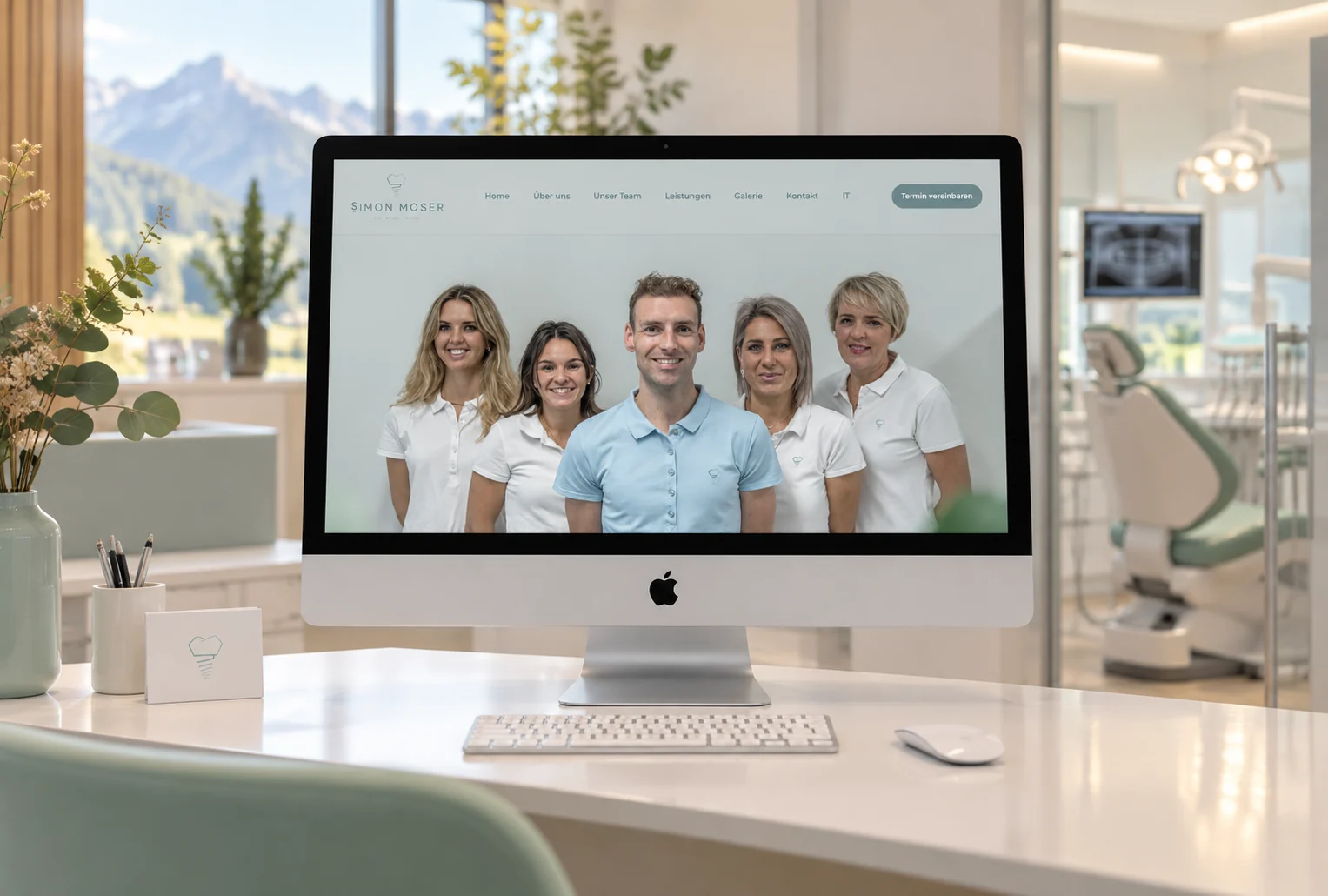 Website von Simon Moser im Geräte-Mockup
